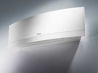 Daikin_Daikin Emura_white unit_right view_dark background_hires_tcm636-396962.jpg